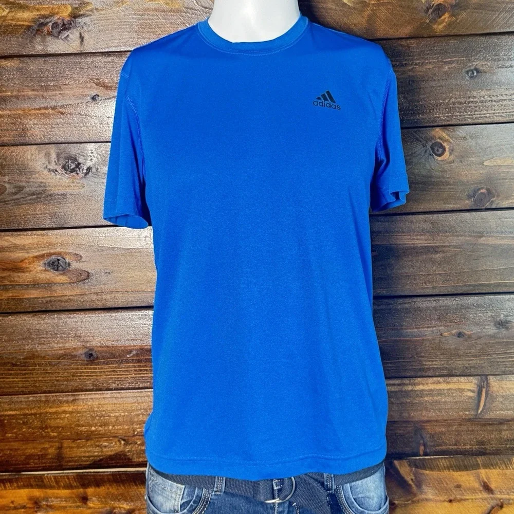 Adidas ClimaLite Men's Short Sleeve Blue Crewneck Athletic Shirt Size Medium